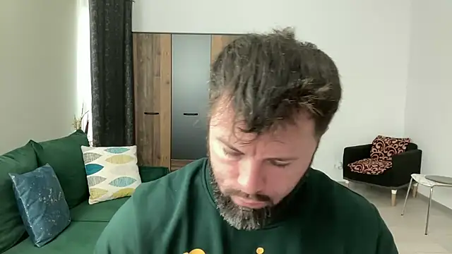 Snapshot of AlphaSparks chatting on December 20, 2024, 6:40 am AlphaSparks online show from December 20, 2024, 6:40 am