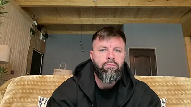 Snapshot of AlphaSparks chatting on November 3, 2025, 3:52 am AlphaSparks online show from November 3, 2025, 3:52 am