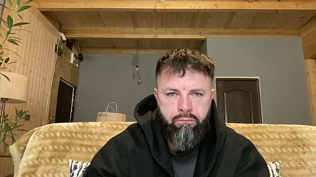 Snapshot of AlphaSparks chatting on November 4, 2025, 3:49 am AlphaSparks online show from November 4, 2025, 3:49 am