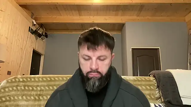 Snapshot of AlphaSparks chatting on November 11, 2025, 4:01 am AlphaSparks online show from November 11, 2025, 4:01 am