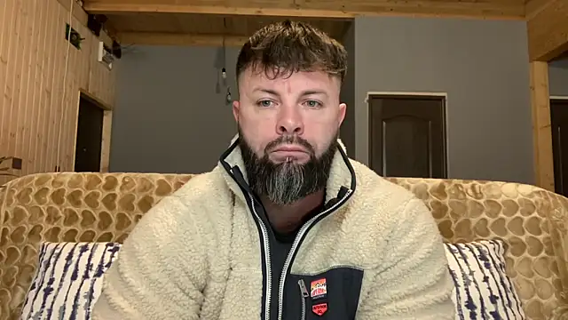 Snapshot of AlphaSparks chatting on November 24, 2025, 3:50 am AlphaSparks online show from November 24, 2025, 3:50 am