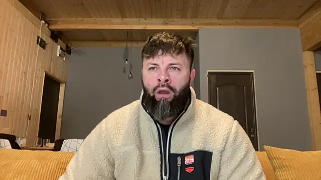 Snapshot of AlphaSparks chatting on December 2, 2025, 3:45 am AlphaSparks online show from December 2, 2025, 3:45 am