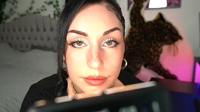 Estherjizz online show from October 6, 2025, 6:05 pm