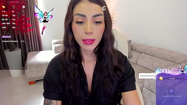 Sarah Stone  online show from February 20, 2025, 7:30 pm