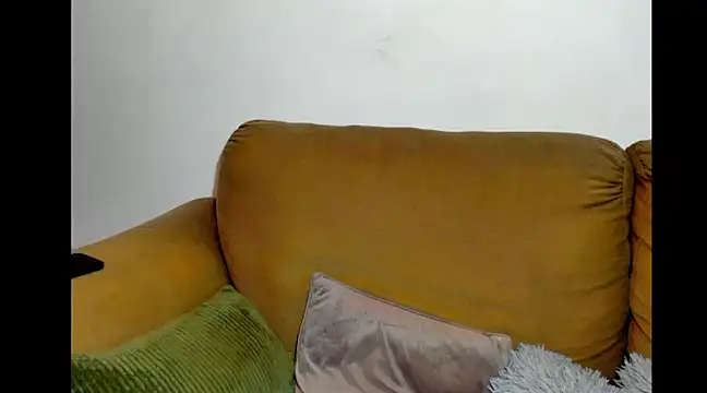 GlamourousKassy online show from March 13, 2025, 8:22 pm