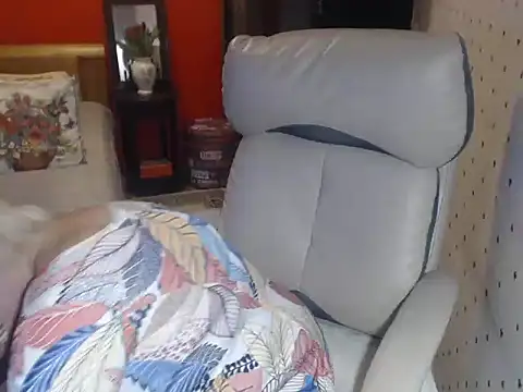 sexymaturestyle online show from February 12, 2025, 9:01 pm