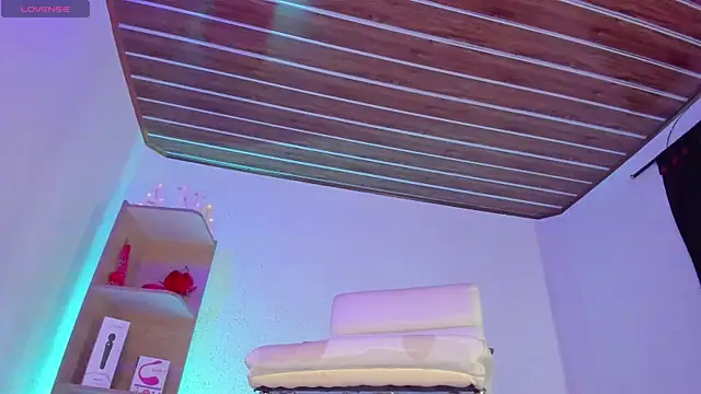 anastasia bee online show from December 20, 2024, 2:27 pm