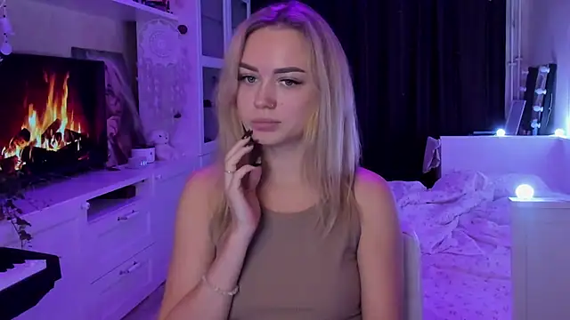 Snapshot of MaryDreaminess chatting on October 11, 2025, 8:29 pm MaryDreaminess online show from October 11, 2025, 8:29 pm