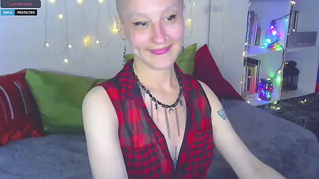 Snapshot of MartaBounty chatting on June 26, 2026, 8:24 pm MartaBounty online show from June 26, 2026, 8:24 pm
