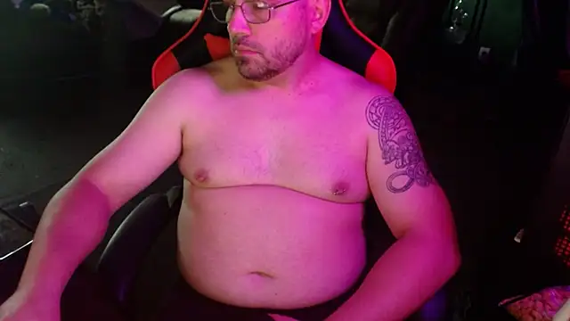 Snapshot of Hunter_Largo@xh chatting on April 2, 2026, 5:32 pm Hunter Largoxh online show from April 2, 2026, 5:32 pm
