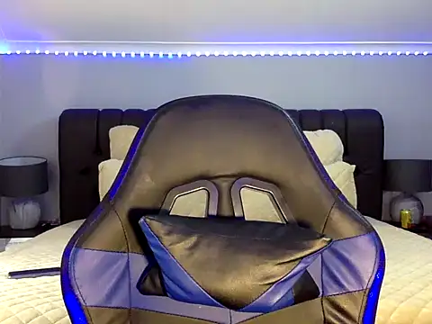 BOOTYBANGER24xx online show from September 13, 2025, 9:09 am