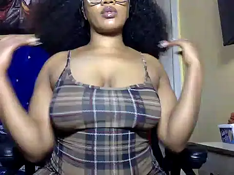 Snapshot of BOOTYBANGER24xx chatting on August 4, 2026, 9:23 am BOOTYBANGER24xx online show from August 4, 2026, 9:23 am