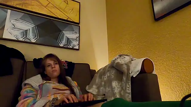 TheDaisyChaos online show from December 16, 2024, 6:32 am