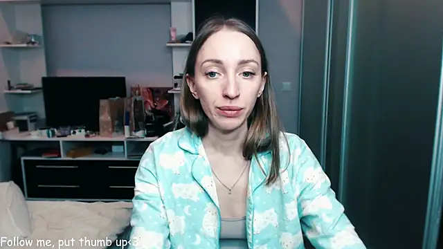 Natalimeowks online show from February 8, 2025, 10:18 am