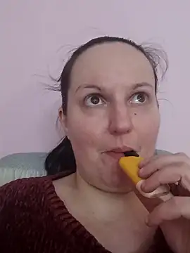 BustyLadyAlma online show from April 19, 2026, 6:46 am