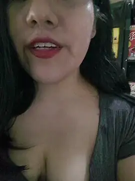 Kalani Engel online show from July 10, 2026, 4:39 am