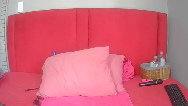 Snapshot of Sexycandyxxx chatting on November 13, 2025, 7:29 am Sexycandyxxx online show from November 13, 2025, 7:29 am