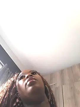 SWEETDOLLY29XX online show from February 13, 2025, 7:13 am