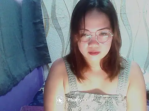 Snapshot of BURBERRY69 chatting on October 8, 2025, 4:54 am BURBERRY69 online show from October 8, 2025, 4:54 am