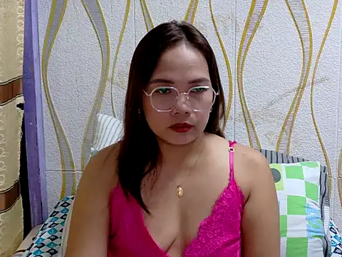 Snapshot of BURBERRY69 chatting on January 6, 2026, 2:04 am BURBERRY69 online show from January 6, 2026, 2:04 am