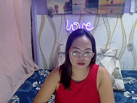 Snapshot of BURBERRY69 chatting on February 13, 2026, 4:52 am BURBERRY69 online show from February 13, 2026, 4:52 am