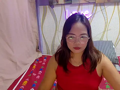 Snapshot of BURBERRY69 chatting on March 2, 2026, 10:44 am BURBERRY69 online show from March 2, 2026, 10:44 am