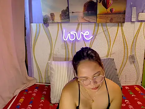 Snapshot of BURBERRY69 chatting on March 6, 2026, 1:35 am BURBERRY69 online show from March 6, 2026, 1:35 am