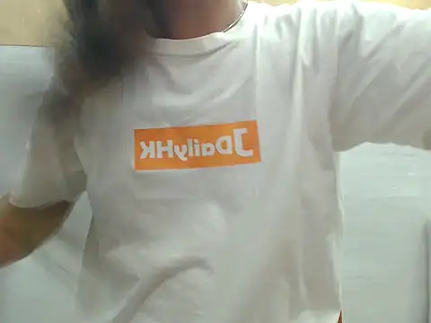 nica20 online show from September 13, 2025, 3:01 pm