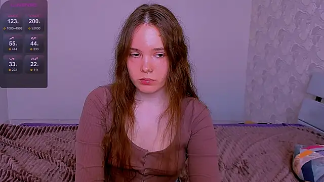 Janie JJ Curvie online show from April 11, 2026, 3:22 am