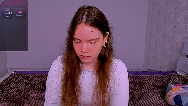 Janie JJ Curvie online show from April 21, 2026, 3:46 am