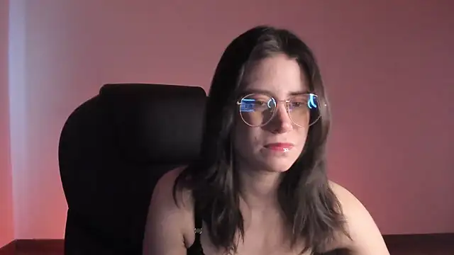 HazelKush online show from September 18, 2025, 9:50 pm