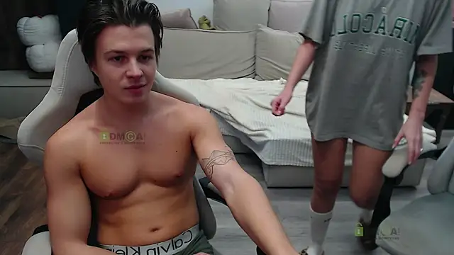 Snapshot of Sunny-Girl1 chatting on November 20, 2025, 8:03 am Sunny-Girl1 online show from November 20, 2025, 8:03 am