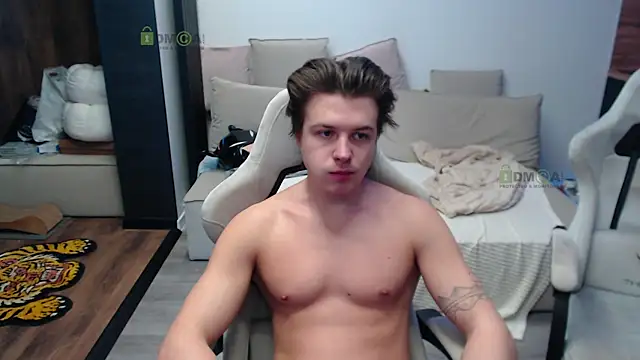 Snapshot of Sunny-Girl1 chatting on January 13, 2026, 9:47 am Sunny-Girl1 online show from January 13, 2026, 9:47 am