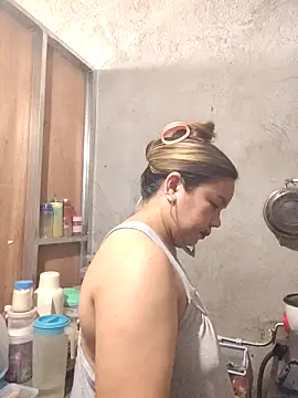 ambersmile online show from April 21, 2026, 2:51 am