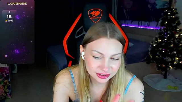 BiMolly online show from February 11, 2026, 10:48 pm