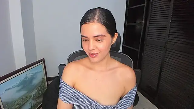 mia collins x online show from November 2, 2025, 12:24 am