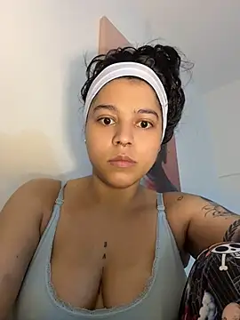 Naiara sex online show from April 24, 2026, 5:54 am