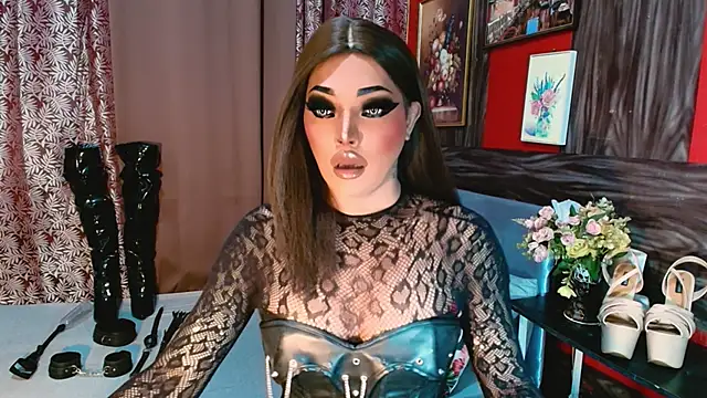 trixxielicious online show from February 9, 2026, 8:35 pm