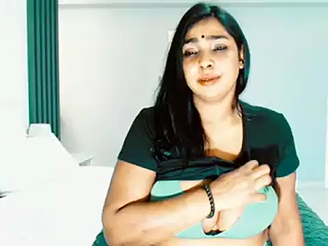 Snapshot of apishkagalmon chatting on October 11, 2025, 8:57 am apishkagalmon online show from October 11, 2025, 8:57 am