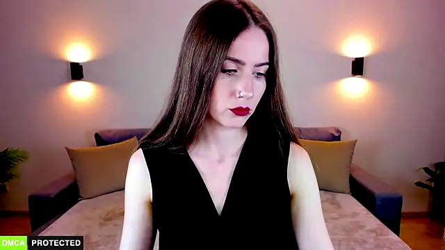 TheWoman   online show from October 10, 2025, 6:40 pm