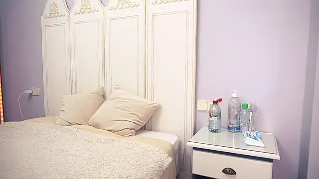 Snapshot of new_dee chatting on March 22, 2025, 9:13 am new dee online show from March 22, 2025, 9:13 am