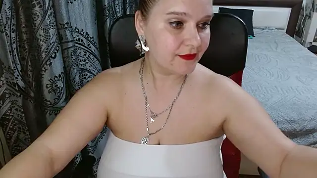 Boolochka online show from May 21, 2026, 7:32 pm
