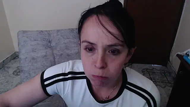 antara hotgirl online show from October 20, 2025, 9:15 pm