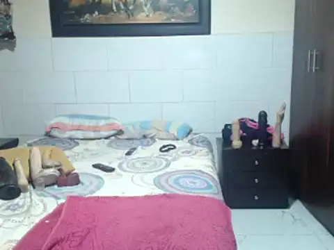 RobertaHott online show from September 30, 2025, 10:48 pm