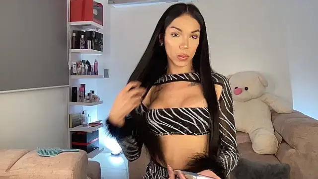 Michell simons online show from February 1, 2025, 6:54 am