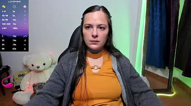 angelaagomez online show from February 12, 2025, 12:58 am