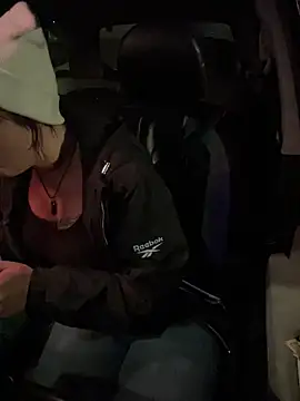 Snapshot of Babii_Nova chatting on January 11, 2026, 6:51 am Babii Nova online show from January 11, 2026, 6:51 am