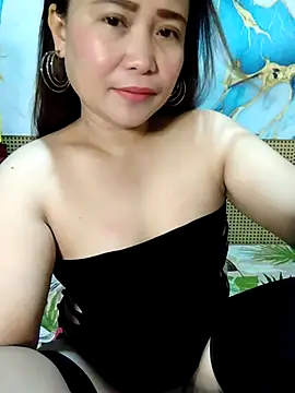 Snapshot of aya_01 chatting on March 6, 2025, 7:54 pm aya 01 online show from March 6, 2025, 7:54 pm