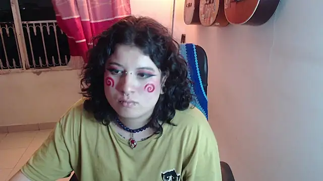 Smoke trip Alicia online show from October 10, 2025, 5:06 am