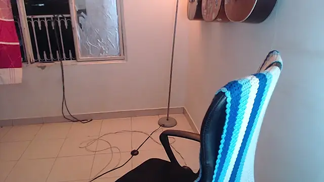 Smoke trip Alicia online show from December 2, 2025, 9:36 am